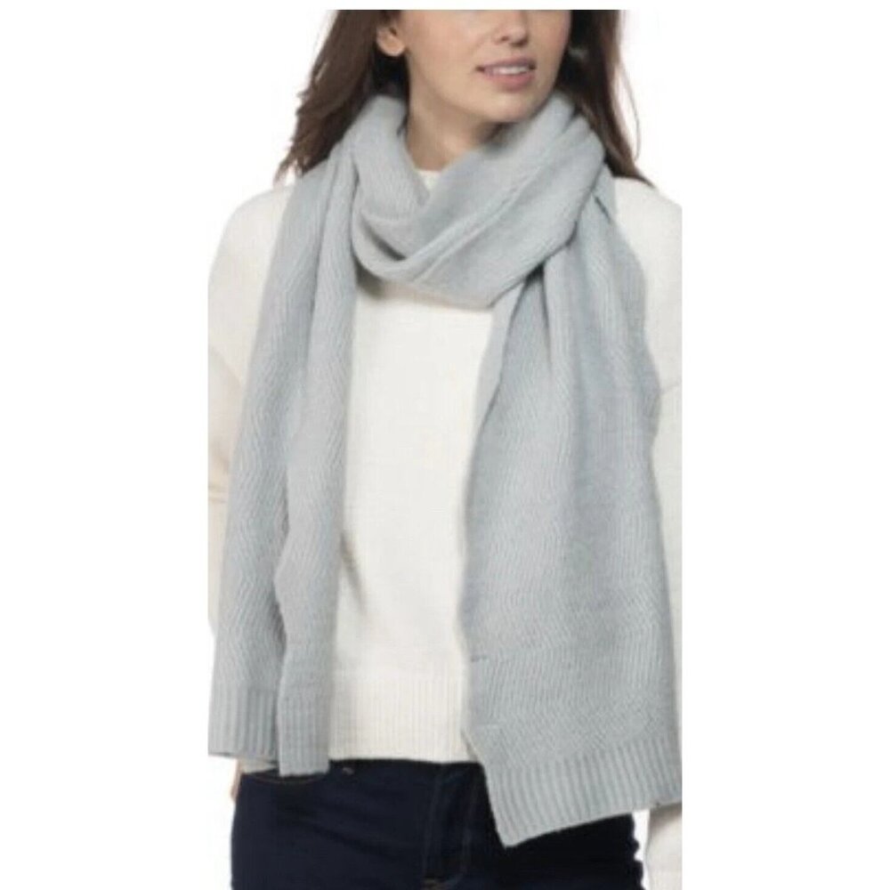 INC International Concepts‎ Grey Scalloped Chevron Scarf